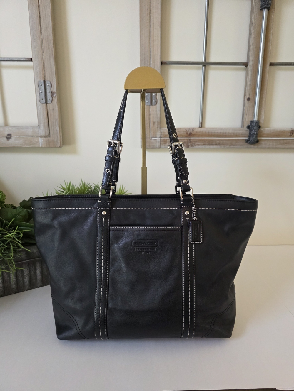 Coach Gallery East West Tote Black Leather Y2K Laptop Work School Shoulder Bag